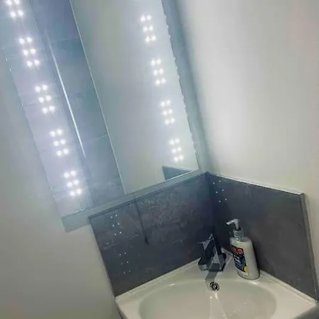 Luxury In Hanham