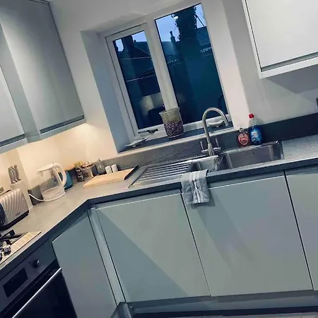 Luxury In Hanham * בריסטול
