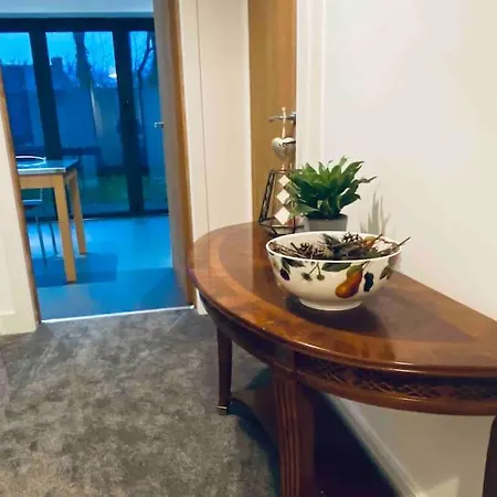 Luxury In Hanham Holiday home *