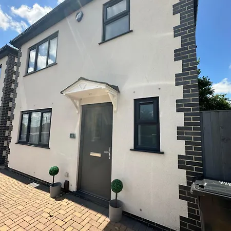 Luxury In Hanham Vakantiehuis *